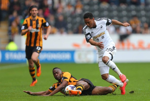 Reaparece Maynor Figueroa y Hull City vuelve al triunfo