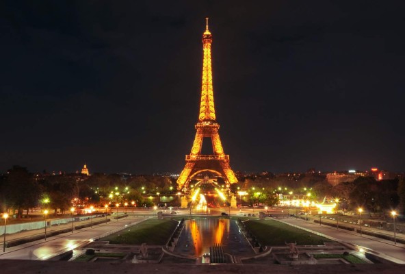 La Torre Eiffel será iluminada durante la Eurocopa