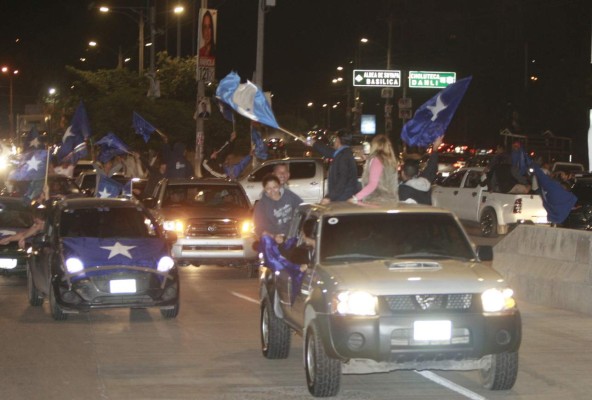 Partido Nacional asegura que JOH gana por cinco puntos