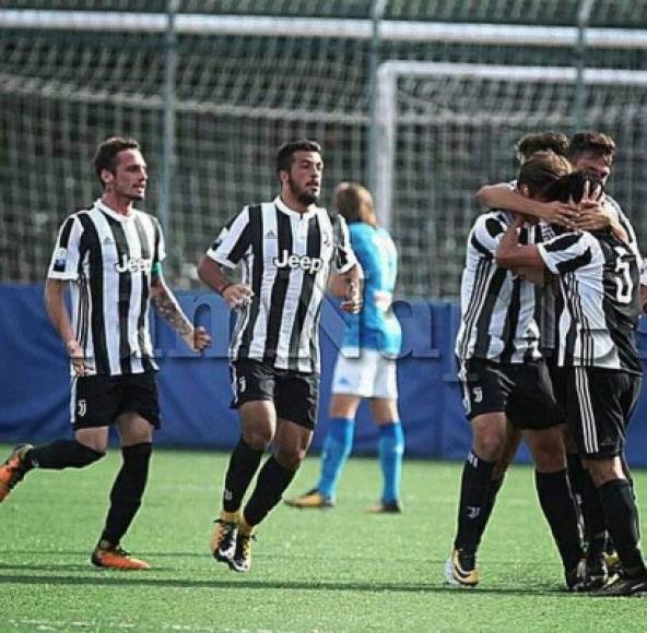 En el perfil del supuesto futbolista mexicano se podía ver una imagen que editó del perfil del joven Joao Sierra, un futbolista de origen portugués que si pertenece a las inferiores de la Juventus.