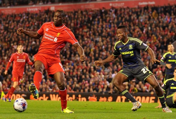 Arsenal eliminado de la Copa de la Liga y Liverpool sufre para avanzar