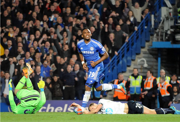 Chelsea golea al Tottenham y se despega al frente de la Premier League