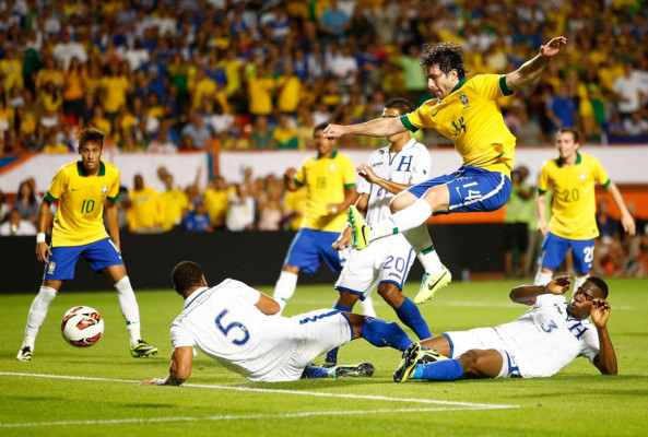 Brasil se vengó y humilló a Honduras con su 'Jogo Bonito'