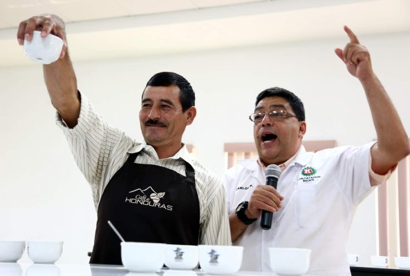 Rúber, el mejor catador de café en Honduras