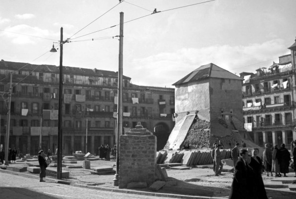 Los 400 años de la Plaza Mayor de Madrid en imágenes