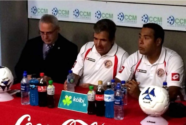 Video: Pinto llora al anunciar baja de Saborío en el Mundial