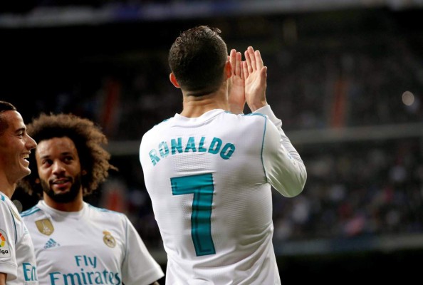 Cristiano Ronaldo le da triunfo al Real Madrid y presiona al Barcelona