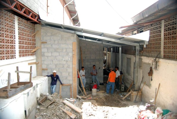 Avanza la reparación de mercados municipales de San Pedro Sula