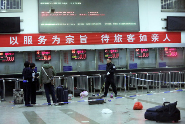 Al menos 29 muertos y 130 heridos en ataque en estación de trenes en China