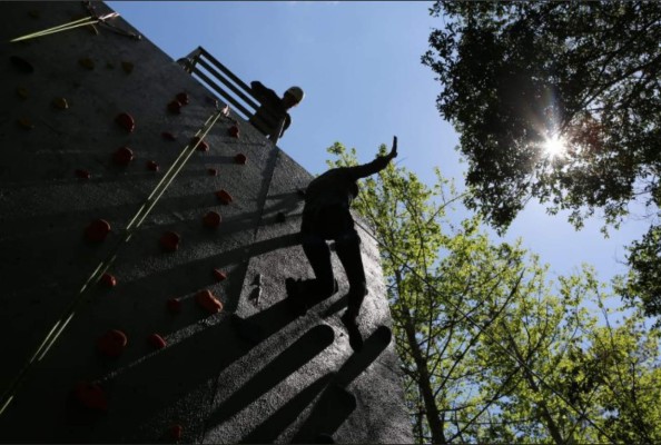 ¿Le gusta escalar? viva la adrenalina con el rocódromo, la nueva atracción de Celaque