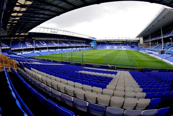 Escándalo en Inglaterra: Detenido un futbolista del Everton por presuntos delitos sexuales