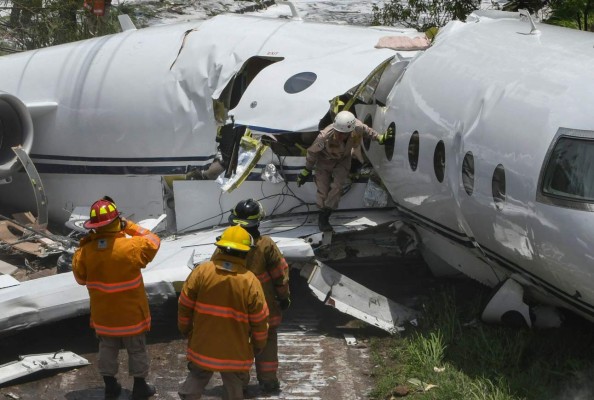 Trasladan a EEUU a uno de los heridos en accidente de avión en Toncontín