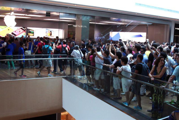 Apple causa furor con llegada a Brasil