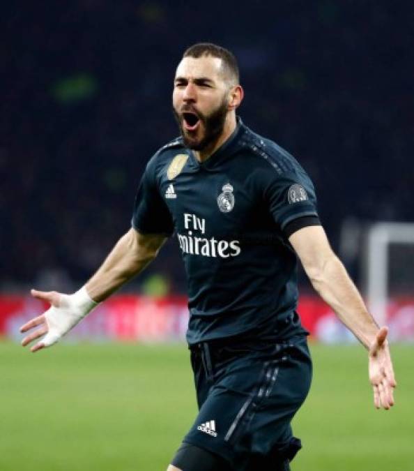 Así celebró Karim Benzema su gol contra el Ajax. Foto RealMadrid.com