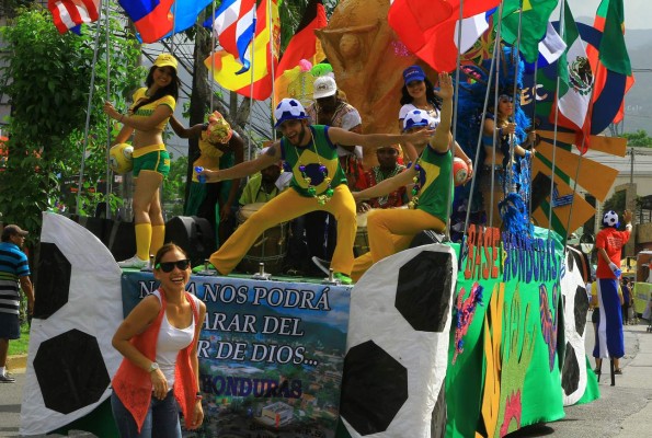 Diversión a lo grande en el carnaval de San Pedro Sula