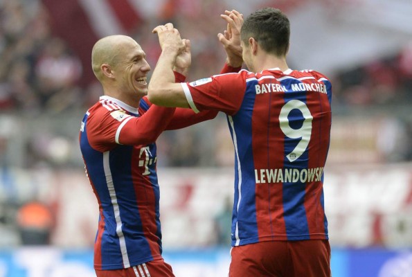 El Bayern golea al Hannover y se distancia en la cima de la Bundesliga
