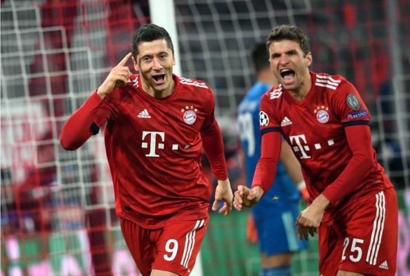 El Bayern se sacude la crisis con goleada al Benfica y clasificación a octavos de la Champions