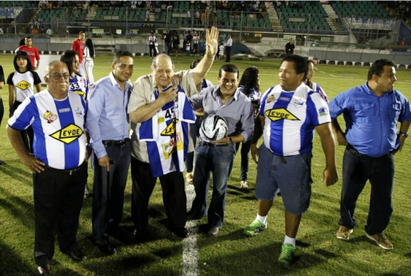 Olimpia vence al Victoria y tiene un pie en la final