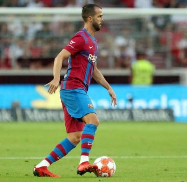 El volante bosnio Miralem Pjanić no sigue en las filas del FC Barcelona para esta nueva temporada. Se menciona que el Sevilla estaría siendo su nuevo destino. Foto Twitter Pjanic.