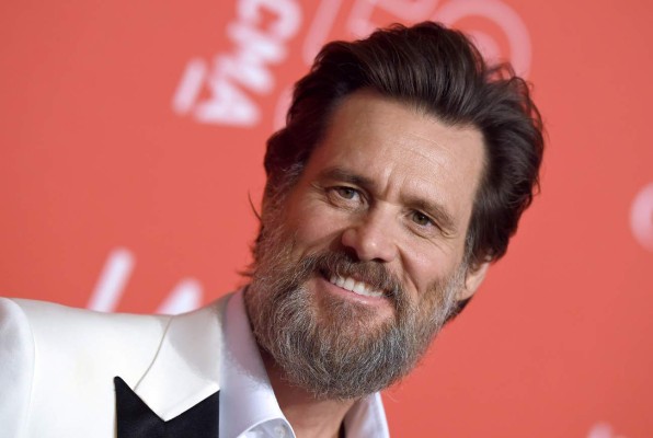 Investigan a Jim Carrey por suicidio de novia