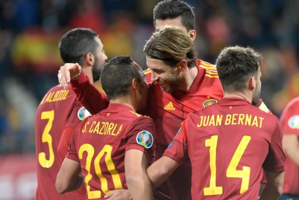 España goleó por 7-0 a Malta y se aseguró el liderato de grupo en la eliminatoria de la Eurocopa 2020. Foto AFP
