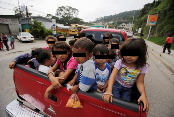 Migración detiene a bebé, 22 niños y 17 adolescentes en frontera de Guatemala