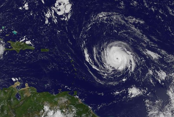 Puerto Rico declara el estado de emergencia ante el paso del huracán Irma  