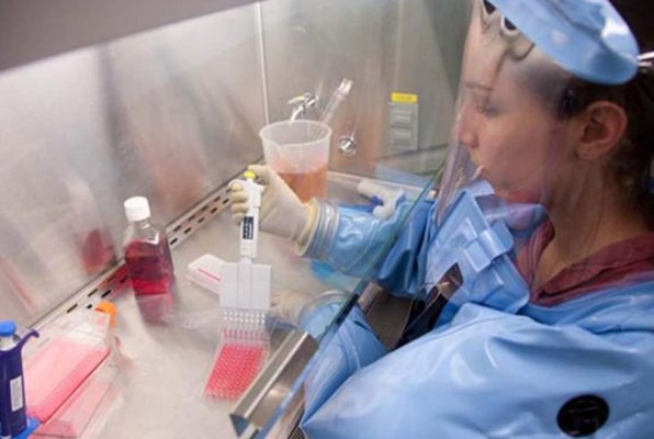 Vacuna canadiense contra el ébola provoca efectos secundarios