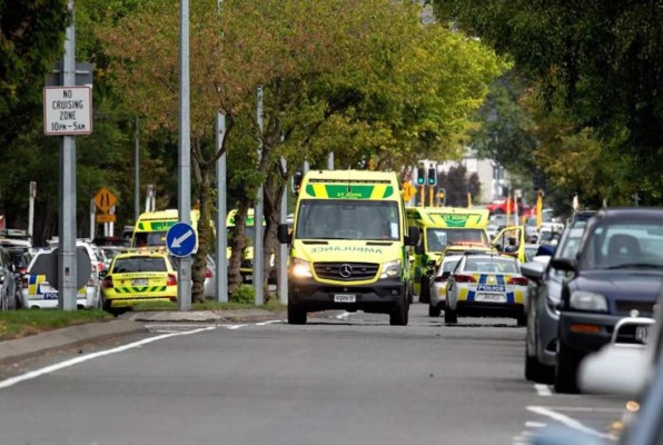 Casi 50 muertos en tiroteos 'terroristas' en dos mezquitas en Nueva Zelanda