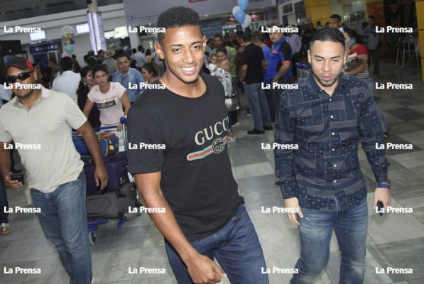 'Choco' Lozano llegó a Honduras para integrarse a la selección