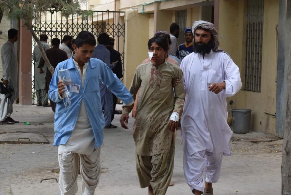 Isis asume autoría de ataque suicida en Pakistán