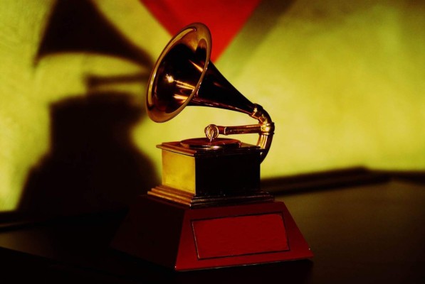 Posponen anuncio de nominados a los Grammy Latino por el terremoto de México