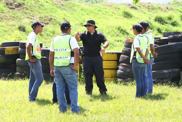 Entrenan a 100 policías que saldrán a las calles de San Pedro Sula