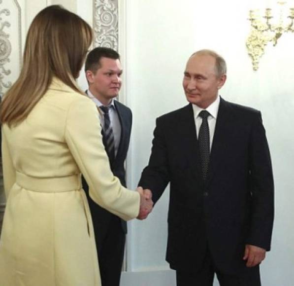 Putin saludó con mucho respeto a la primera dama de EEUU.