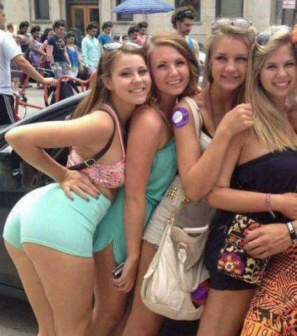 Fue así como la imagen de cuatro chicas de vacaciones se volvió viral.<br/>