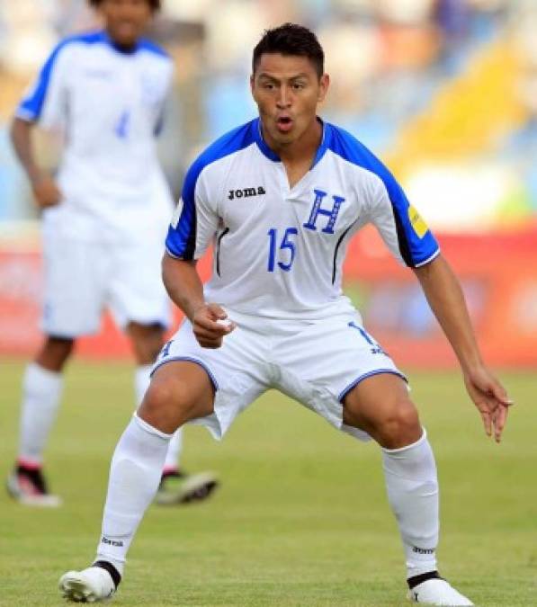 Roger Espinoza: No juga con la Selección de Honduras desde hace varias jornadas y se vio envuelto en polémica al aparecer jugando con su equipo. Pinto podría tomarlo encuenta por su experiencia y calidad en el centro del campo. ¿Llegarán a un acuerdo?