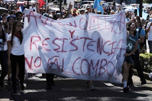 Inicia segunda semana de huelga en Costa Rica con bloqueos y escasez de gasolina