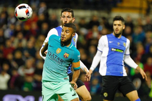 El Barcelona apenas empató ante Hércules y deja dudas para el clásico