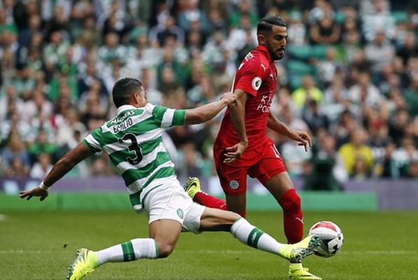 Emilio Izaguirre destaca en otra posición en amistoso contra el Leicester City