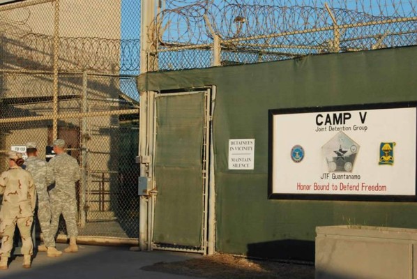 Un soldado estadounidense en la base de Guantánamo da positivo al coronavirus