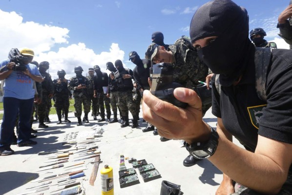 Decomisan armas y droga en cárcel de Támara