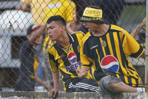 ¡Lamentable! Actos vandálicos en Puerto Cortés tras el Platense -Real España