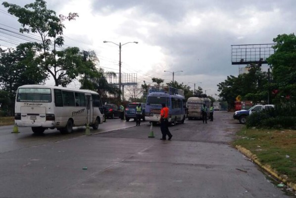 Inician operativos en carreteras por fiesta de fin de año en Honduras
