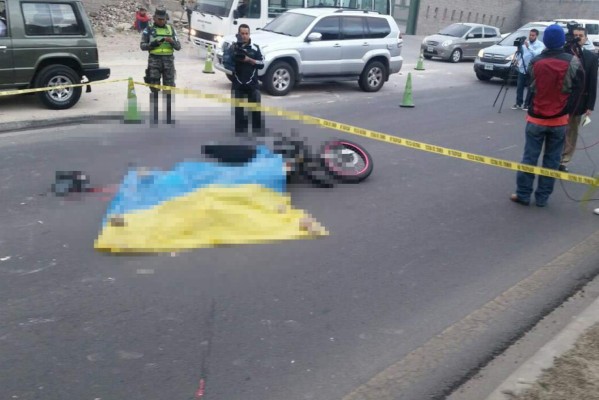 Motociclista muere atropellado por un carro en Tegucigalpa
