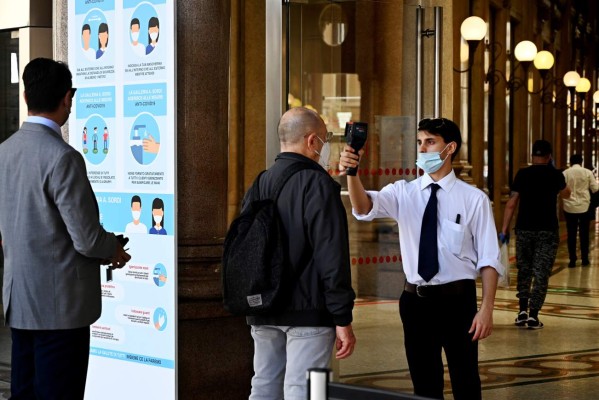 Italia reabrirá todos sus aeropuertos en junio tras el cierre por coronavirus