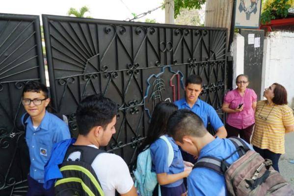 Estudiantes de secundaria desisten de tomas en Tegucigalpa y San Pedro Sula