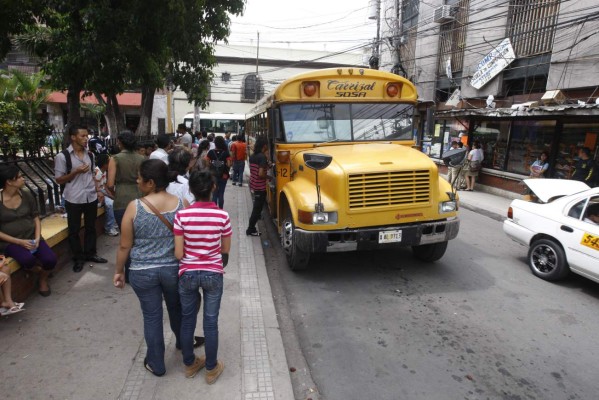 Transportistas paralizan unidades en la capital de Honduras