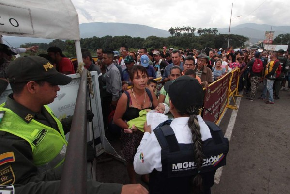 Venezolanos ya son el 3,4 % de la población total de Colombia