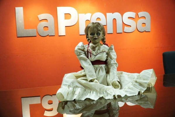 'Anabelle' visita Diario LA PRENSA