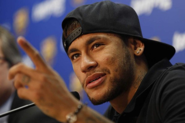 Neymar pide castigo para Cristiano Ronaldo
